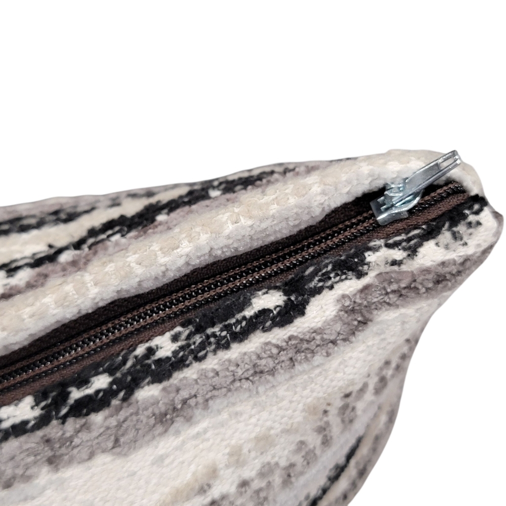 Modern Textured Striped Throw Pillow Covers Set of 2 Black Gray Cream 19”x19” - Picture 10 of 16